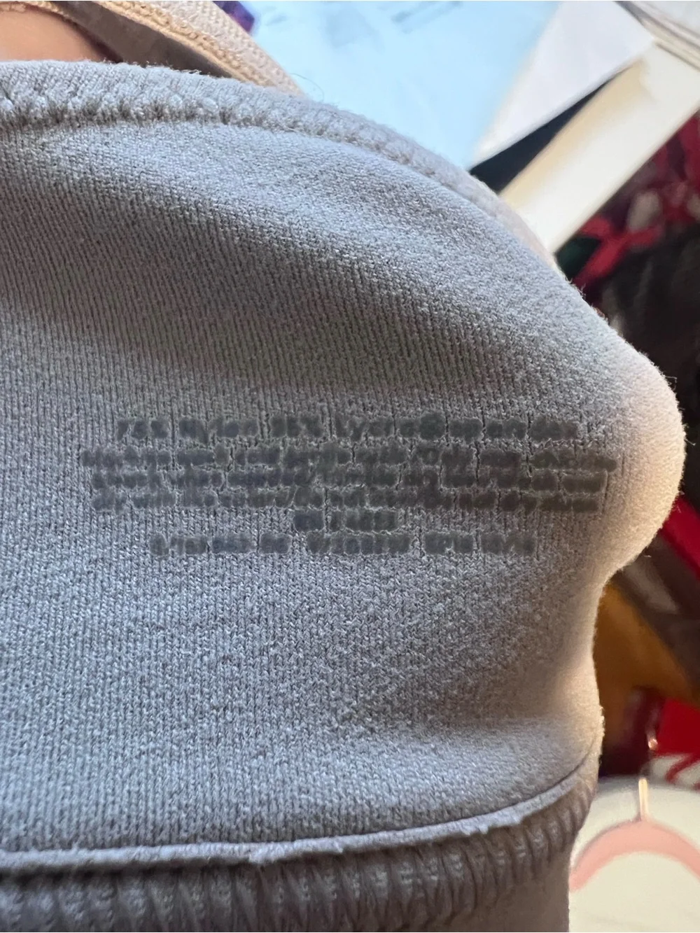 #573 Athleta Strappy Racerback Lightly Lined Sports Bra Taupe Medium EUC - Picture 4 of 4